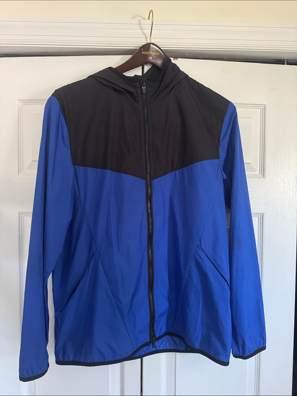 Club Monaco Men’s Blue and Black Hooded jacket